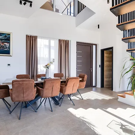 فيلة Nikoleta By Interhome